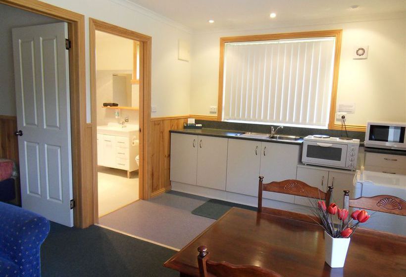 Driftwood Strahan Villas