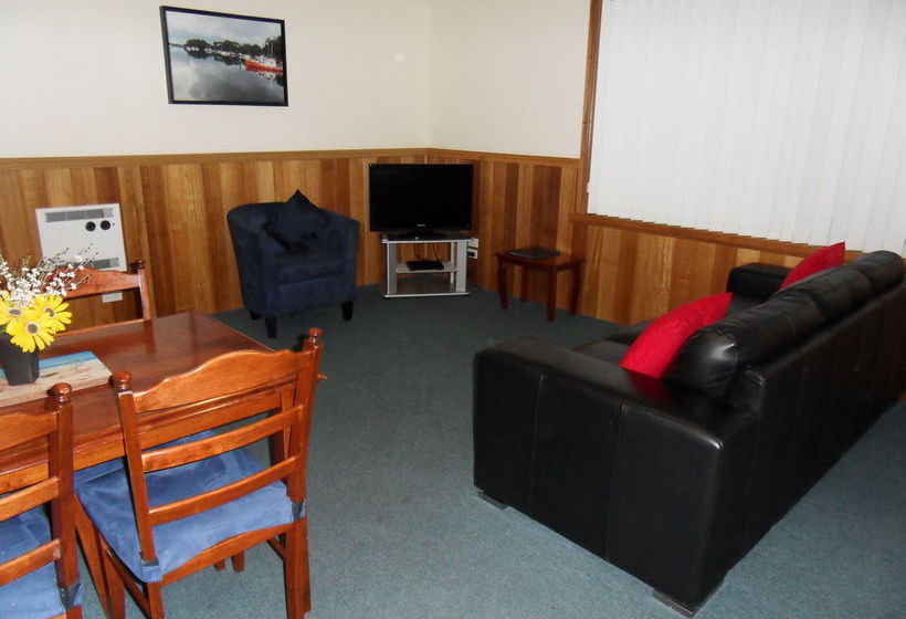 Driftwood Strahan Villas | Strahan | Tasmania | Australia 15