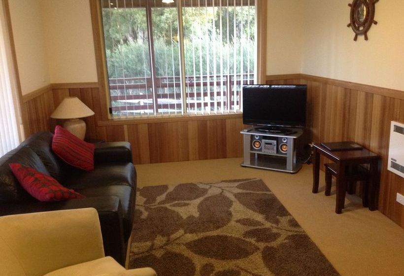 Driftwood Strahan Villas | Strahan | Tasmania | Australia 17