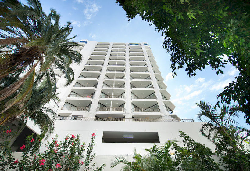 Sandy Point Beach Resort | Labrador | Queensland | Australia 5