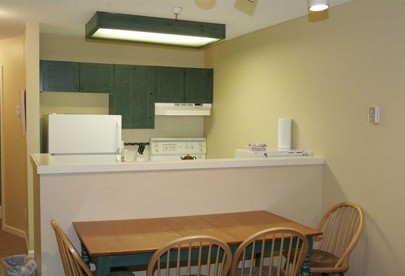 Hotel Resortquest Marketplace Lodge | Whistler | British Columbia | Canada 1