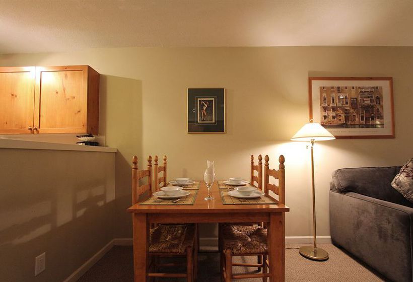 Hotel Resortquest Marketplace Lodge | Whistler | British Columbia | Canada 18