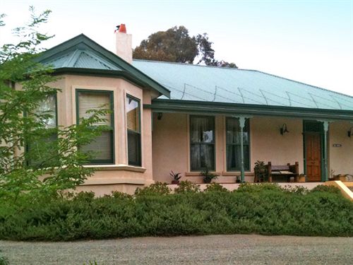 St Helens Country Cottages | Clare | South Australia | Australia 16