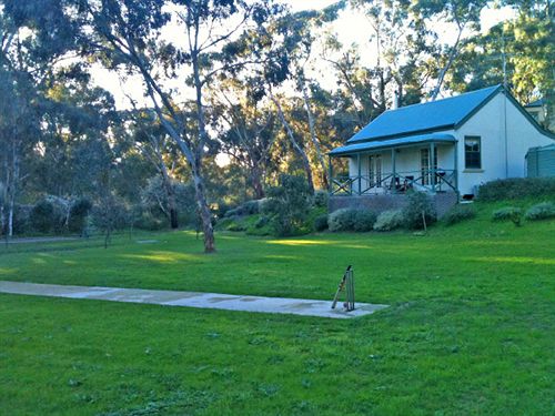 St Helens Country Cottages | Clare | South Australia | Australia 4