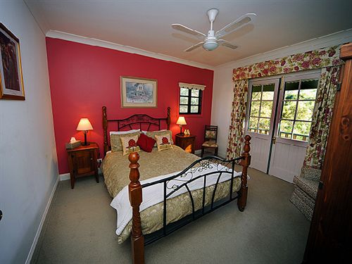 St Helens Country Cottages | Clare | South Australia | Australia 8