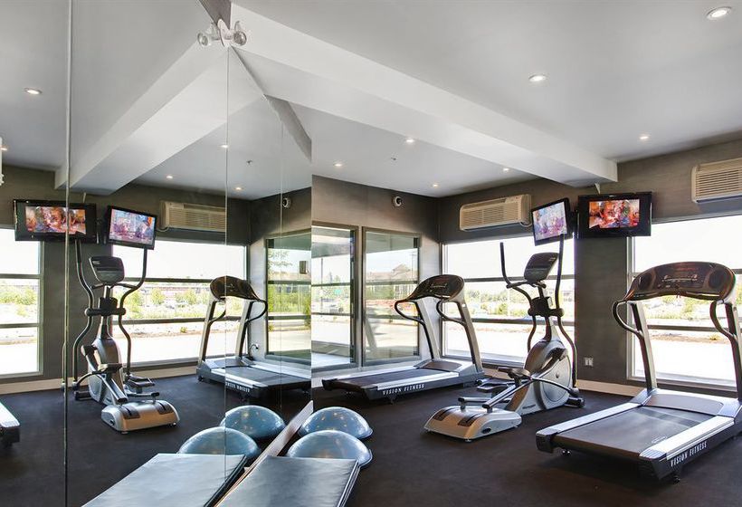 Hotel Sandman Signature | Kamloops | British Columbia | Canada 1