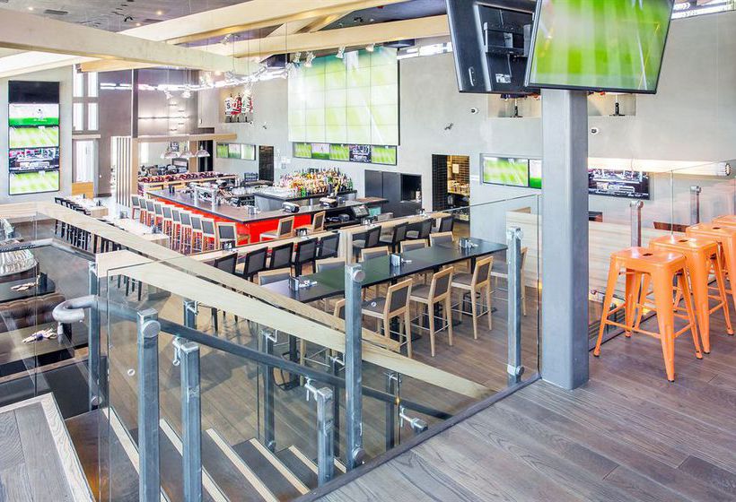 Hotel Sandman Signature | Kamloops | British Columbia | Canada 5