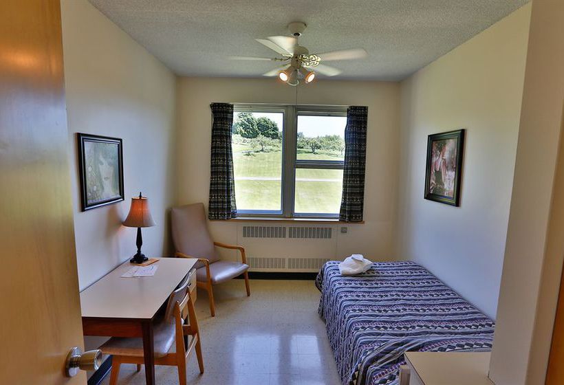 Hotel Manoir D'youville | Chateauguay | Quebec | Canada 11