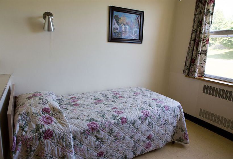 Hotel Manoir D'youville | Chateauguay | Quebec | Canada 9