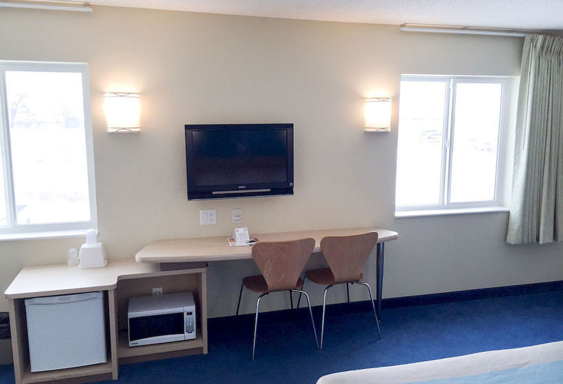 Motel 6 Estevan Sk | Estevan | Saskatchewan | Canada 10