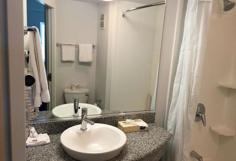 Motel 6 Estevan Sk | Estevan | Saskatchewan | Canada 12