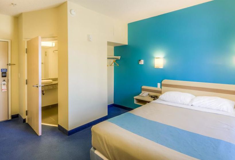 Motel 6 Estevan Sk | Estevan | Saskatchewan | Canada 20