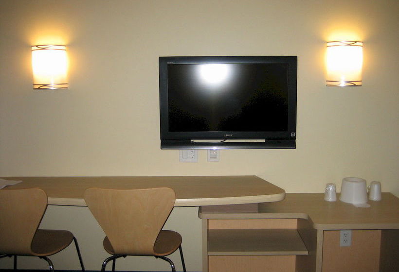 Motel 6 Estevan Sk | Estevan | Saskatchewan | Canada 3