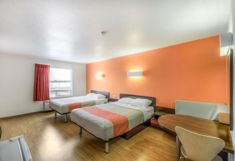 Motel 6 Regina | Regina | Saskatchewan | Canada 13