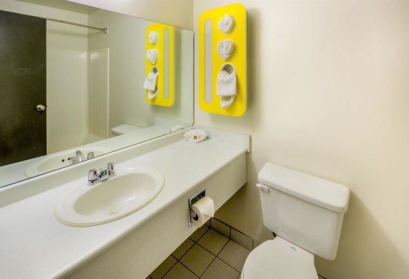 Motel 6 Regina | Regina | Saskatchewan | Canada 9