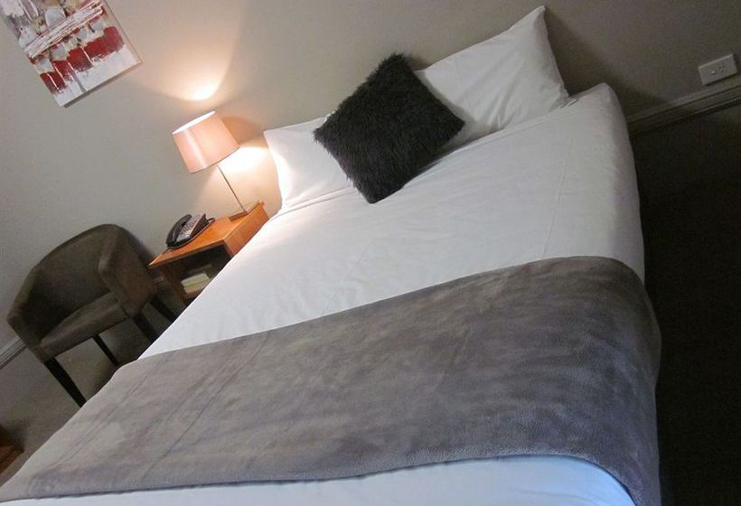 Cosmopolitan Motel & Serviced Apartments | Rockhampton | Queensland | Australia 6