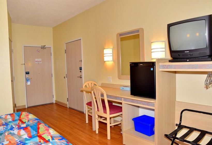 Motel 6 Toronto East - Whitby | Whitby | Ontario | Canada 12