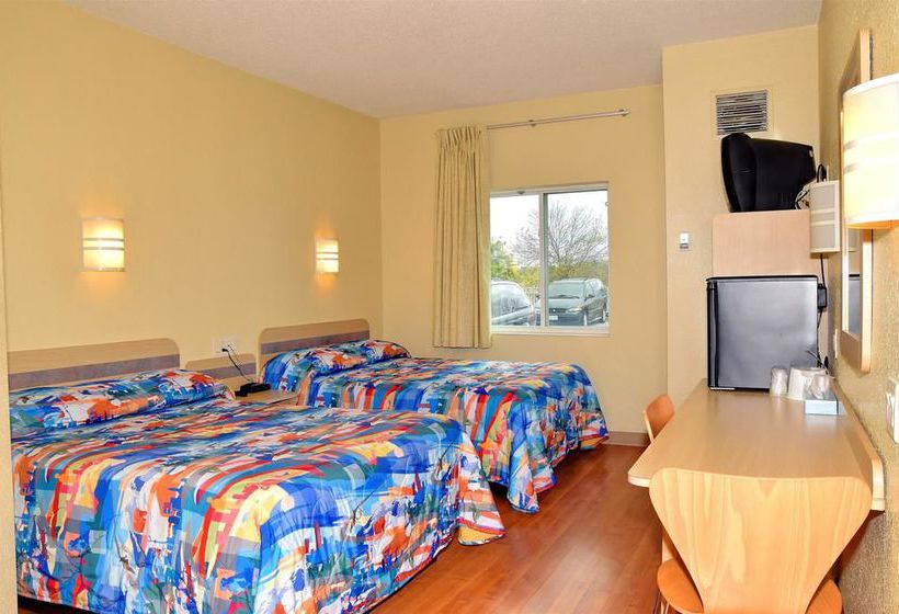 Motel 6 Toronto East - Whitby | Whitby | Ontario | Canada 14