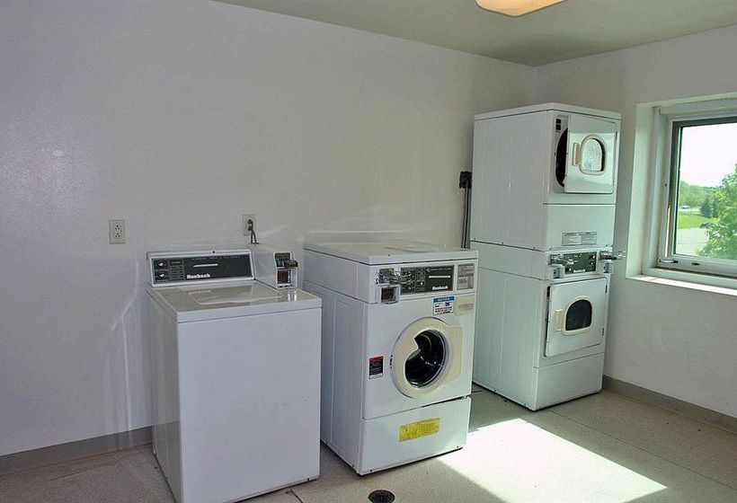 Motel 6 Toronto East - Whitby | Whitby | Ontario | Canada 4