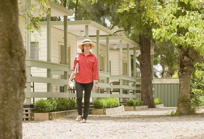 Hotel Lake Hamilton Motor Village & Caravan Park | Hamilton | Victoria | Australia 12