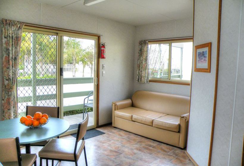 Hotel Lake Hamilton Motor Village & Caravan Park | Hamilton | Victoria | Australia 17