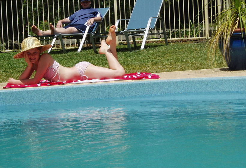 Hotel Lake Hamilton Motor Village & Caravan Park | Hamilton | Victoria | Australia 18