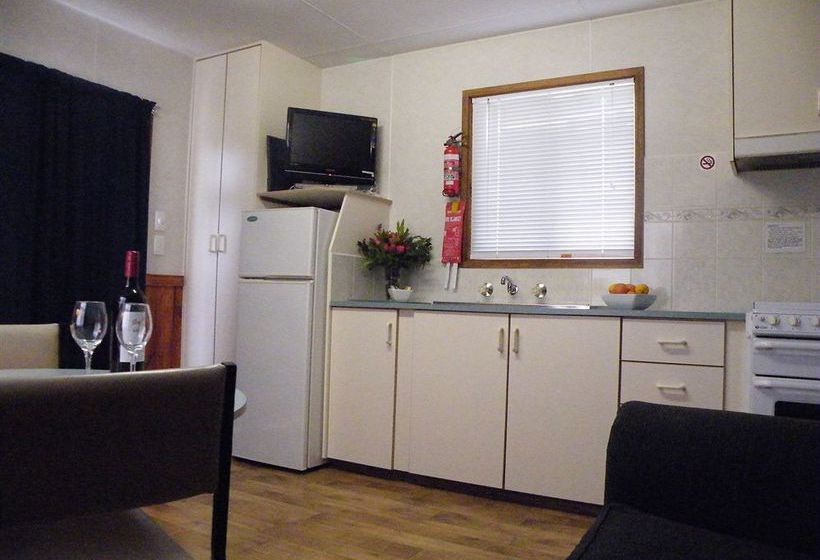 Hotel Lake Hamilton Motor Village & Caravan Park | Hamilton | Victoria | Australia 5