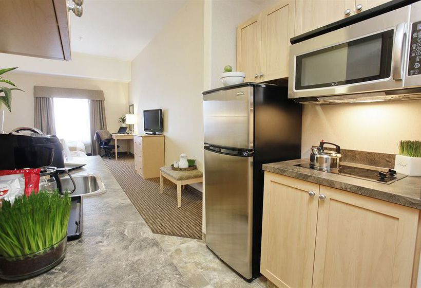 Hotel Pomeroy Inn And Suites Vegreville | Vegreville | Alberta | Canada 1