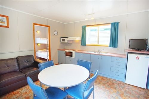 Hotel Strahan Beach Tourist Park | Strahan | Tasmania | Australia 6