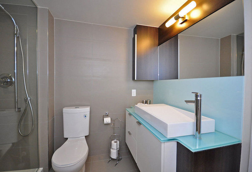 Hotel Delsuites 300 Front Street West | Toronto | Ontario | Canada 1