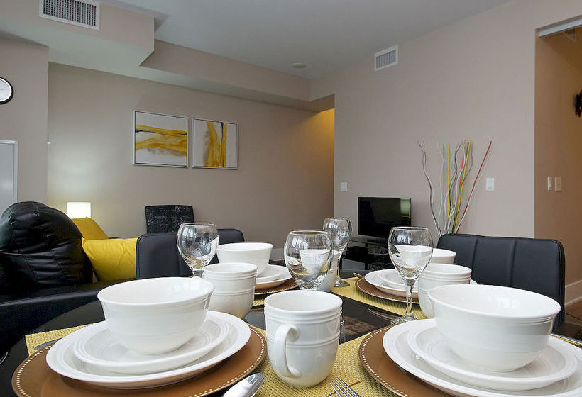 Hotel Delsuites 300 Front Street West | Toronto | Ontario | Canada 13