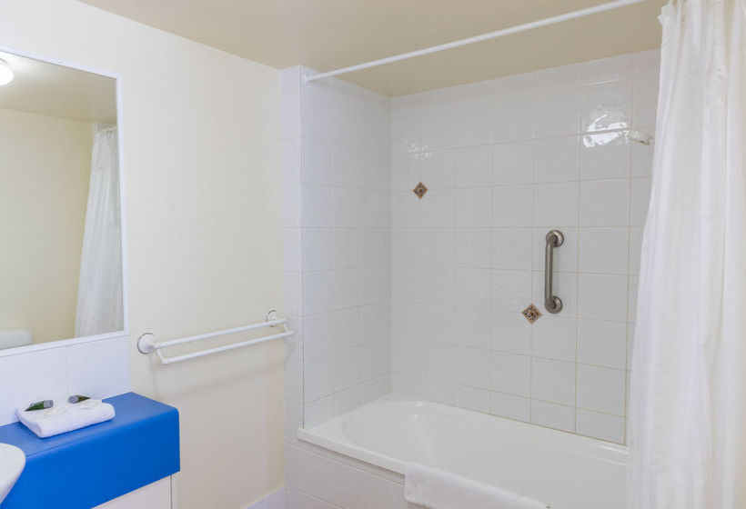 Belaire Place | Caloundra | Queensland | Australia 3