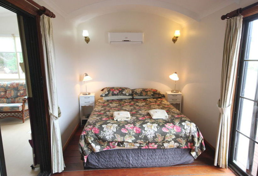 Hotel Cape Jervis Accommodation & Caravan Park | Cape Jervis | South Australia | Australia 5