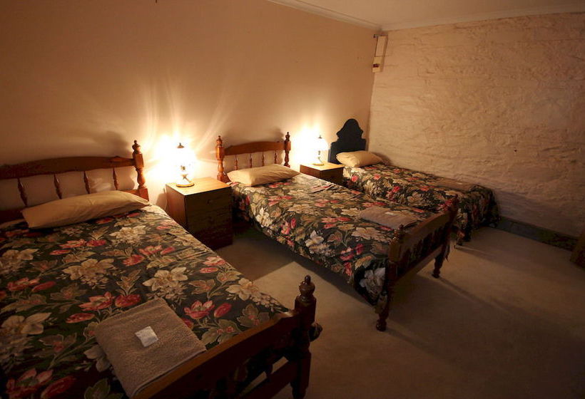 Hotel Cape Jervis Accommodation & Caravan Park | Cape Jervis | South Australia | Australia 6