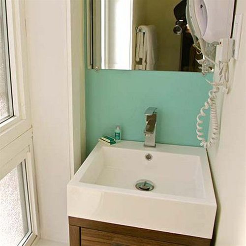 Hotel Royal Oak Inn | Toronto | Ontario | Canada 19