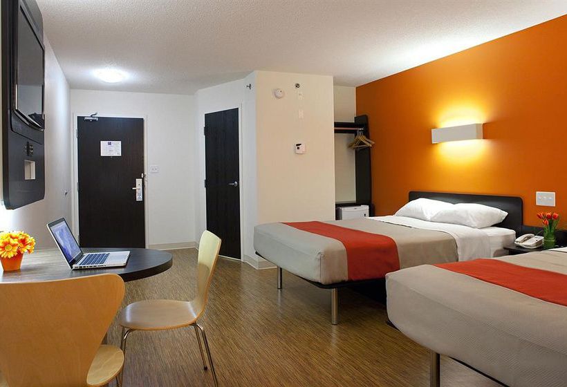 Motel 6 Brandon Brandon