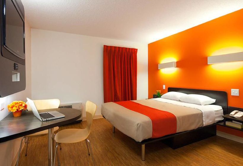 Motel 6 Brandon | Brandon | Manitoba | Canada 1