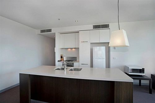 Astra Chevron St Kilda Rd | Melbourne | Victoria | Australia 15