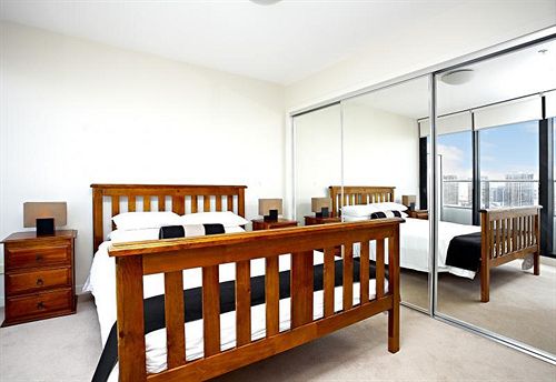 Astra Merchant Docklands