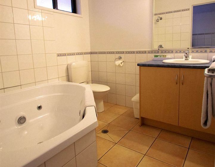 Seaview Motel And Apartments | Apollo Bay | Victoria | Australia 20