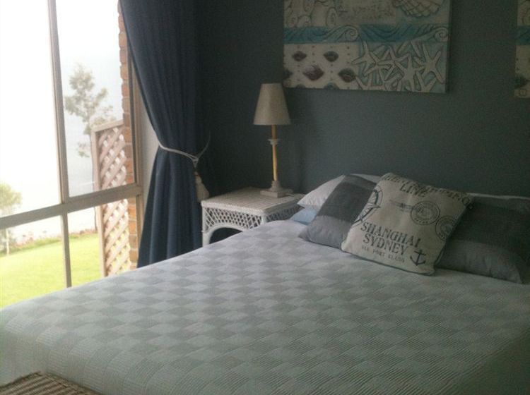 Anne's Waterfront Haven Bed & Breakfast | Corlette | New South Wales | Australia 2