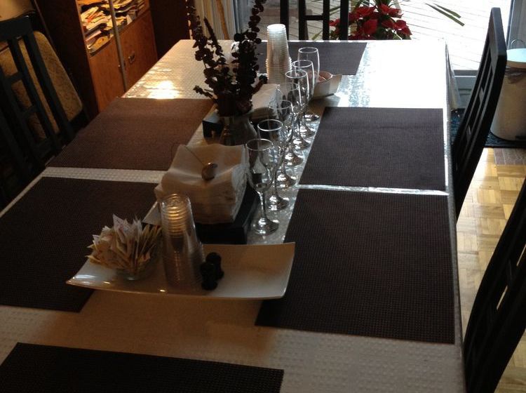 Hotel Repos & Manna B & B | Montreal | Quebec | Canada 4