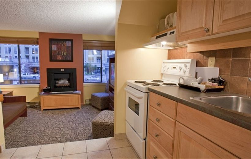 Resort Mountain Side Hotel Whistler By Executive | Whistler | British Columbia | Canada 7