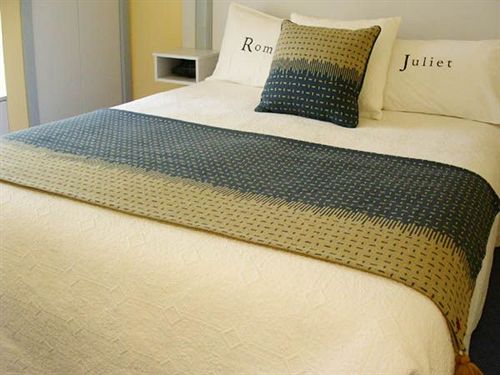 Cottages For Two | Cowes | Victoria | Australia 7