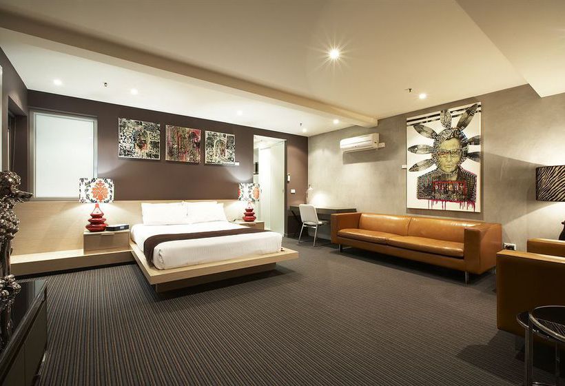 Hotel Tolarno | Saint Kilda | Victoria | Australia 1