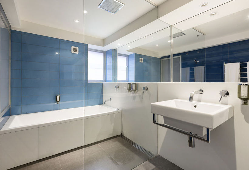 Hotel Tolarno | Saint Kilda | Victoria | Australia 11