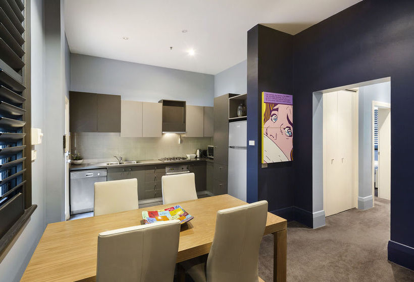 Hotel Tolarno | Saint Kilda | Victoria | Australia 16