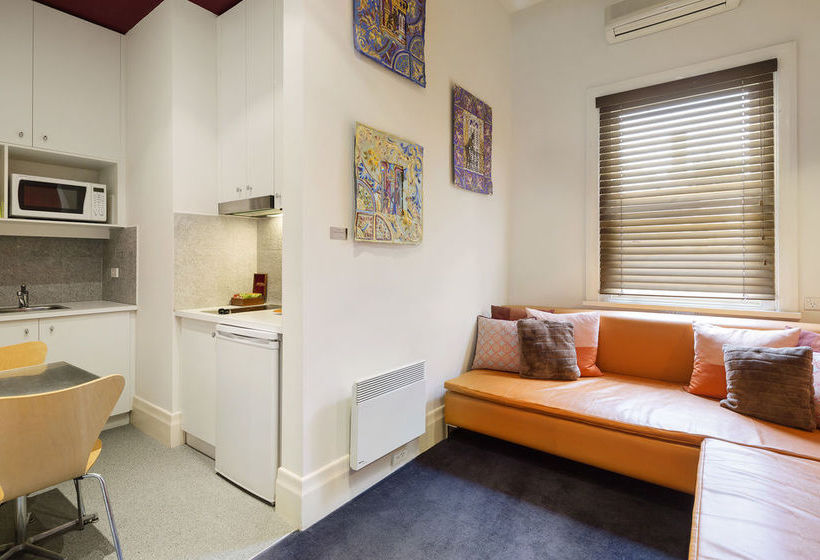 Hotel Tolarno | Saint Kilda | Victoria | Australia 17