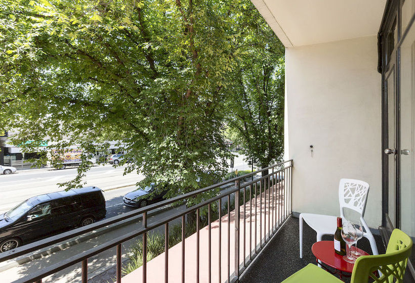 Hotel Tolarno | Saint Kilda | Victoria | Australia 9