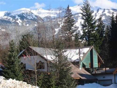 Golden Dreams B&b | Whistler | British Columbia | Canada 3